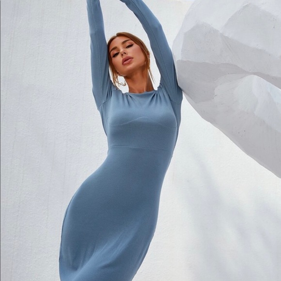 Fitted Dress 🌸 3 for $25 - Picture 4 of 6